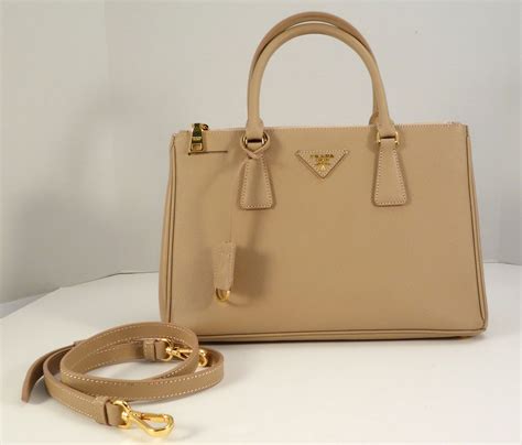 prada saffiano bag counterfeit